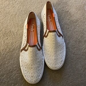 KEDS DOUBLE DECKER CREAM CROCHET SLIP-ON COMFORT SNEAKERS‎ LEATHER TRIM 9.5